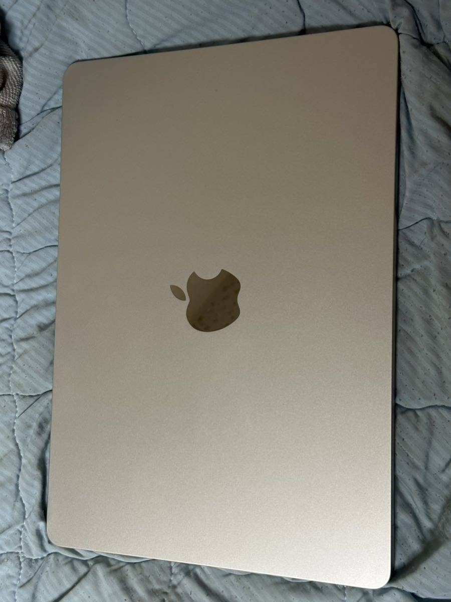 MacBook Air M2チップ 13.6インチ - シルバー メモリ8GB / SSD 256GB 