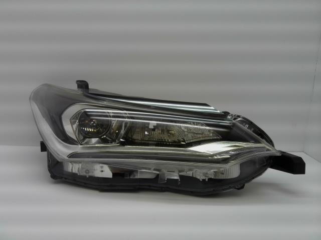 DAA-NKE165G　右ヘッドライト カローラフィールダー DAA-NKE165G 右 ヘッド ランプ ライト 12-597