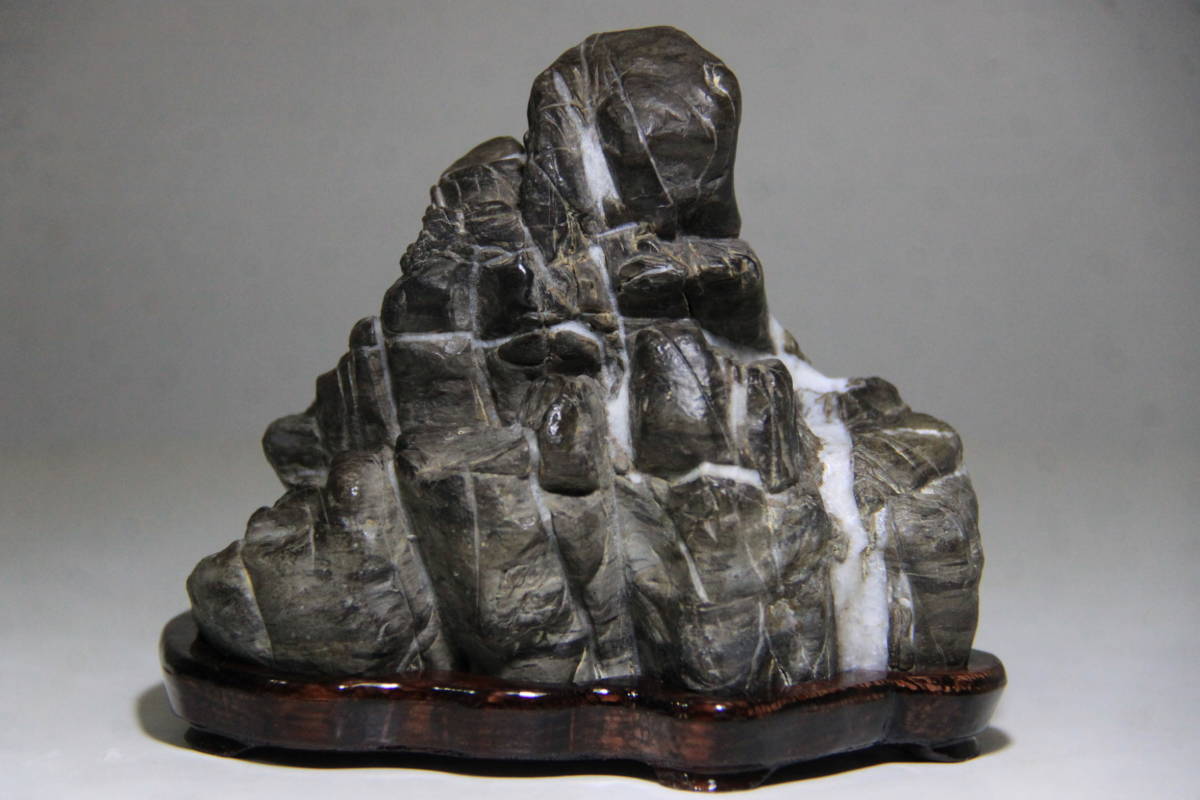 鑑賞石 5.0㎏ 滝石 【即決送料込】 山型石 景石 原石 水石 鉱物 自然石 