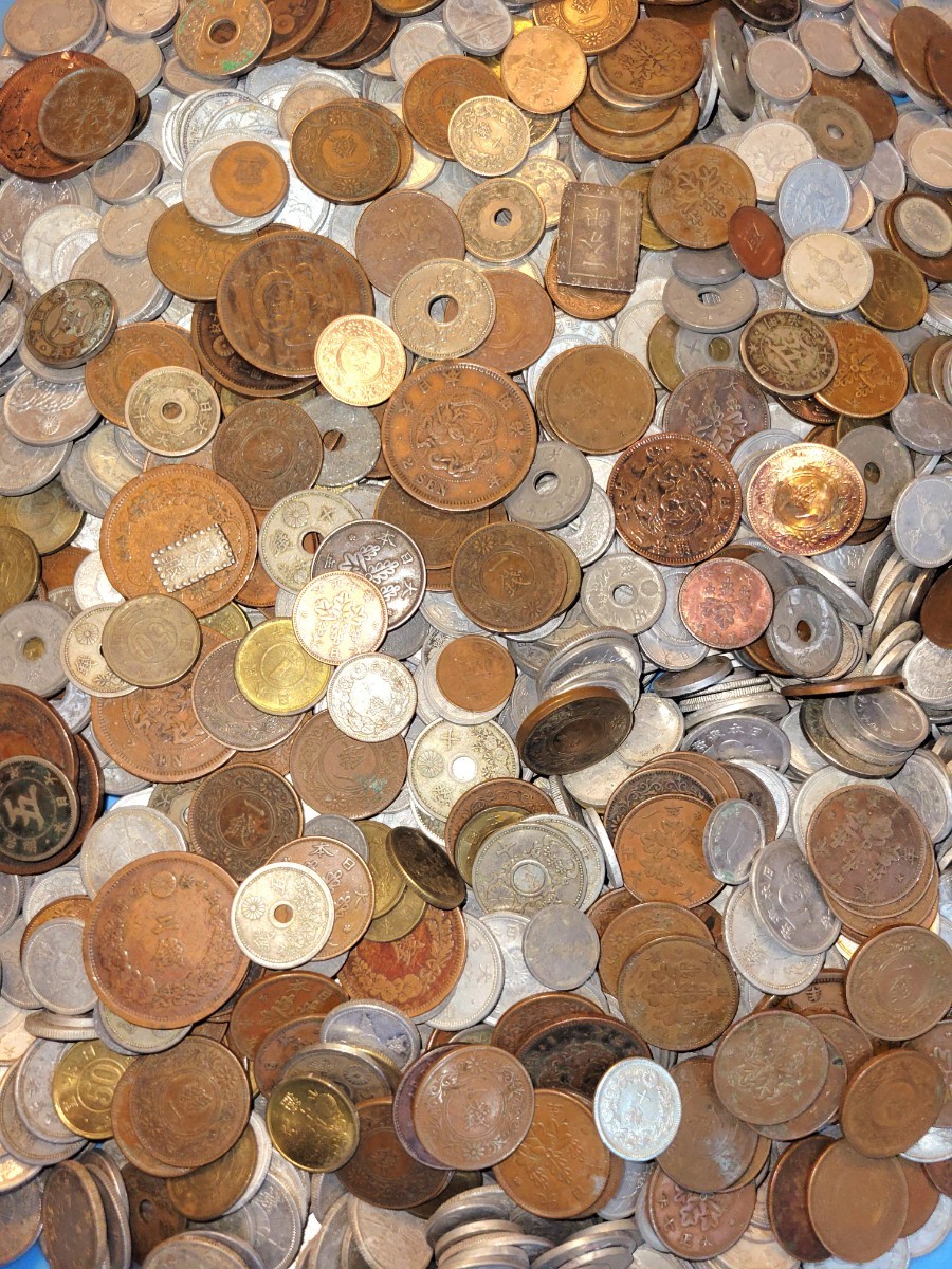 世界 日本 コイン 古銭 まとめて Zお宝探し！世界、日本古銭1.5KG 大量 0911 １円～ ３㎏ 未選別貴重日本古銭各種大量 １分銀貨 １朱銀貨  銀貨各種色々 １銭２銭龍銅貨 各種銅貨 その他日本古銭各種