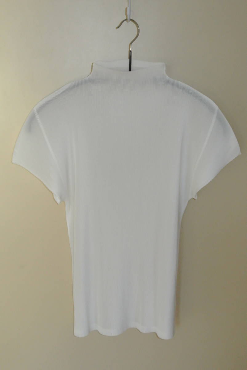 プリーツプリーズ！ISSEY MIYAKE大人気トップス イッセイミヤケ PLEATS