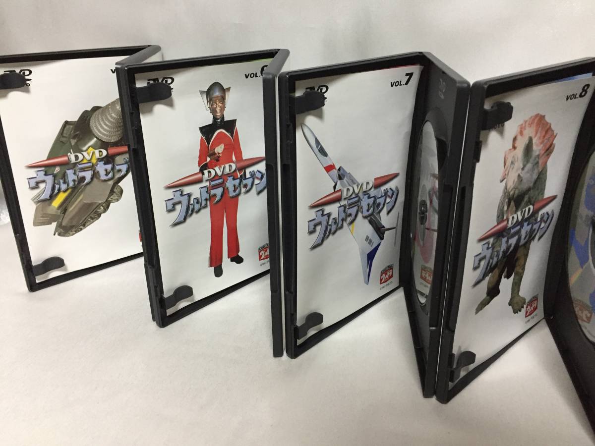 DVD ウルトラセブン 全12巻セット レンタル使用済DVD 豪華BOX付き！ 全12巻
