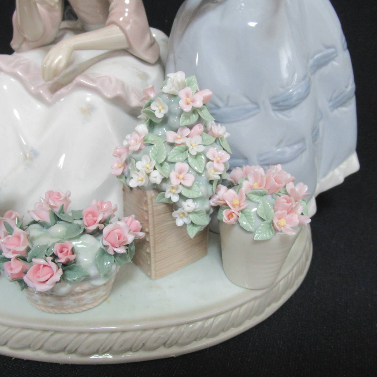 A1101-3⁄LLADRO⁄リヤドロ⁄花屋の姉妹⁄フィギュリン⁄陶人形