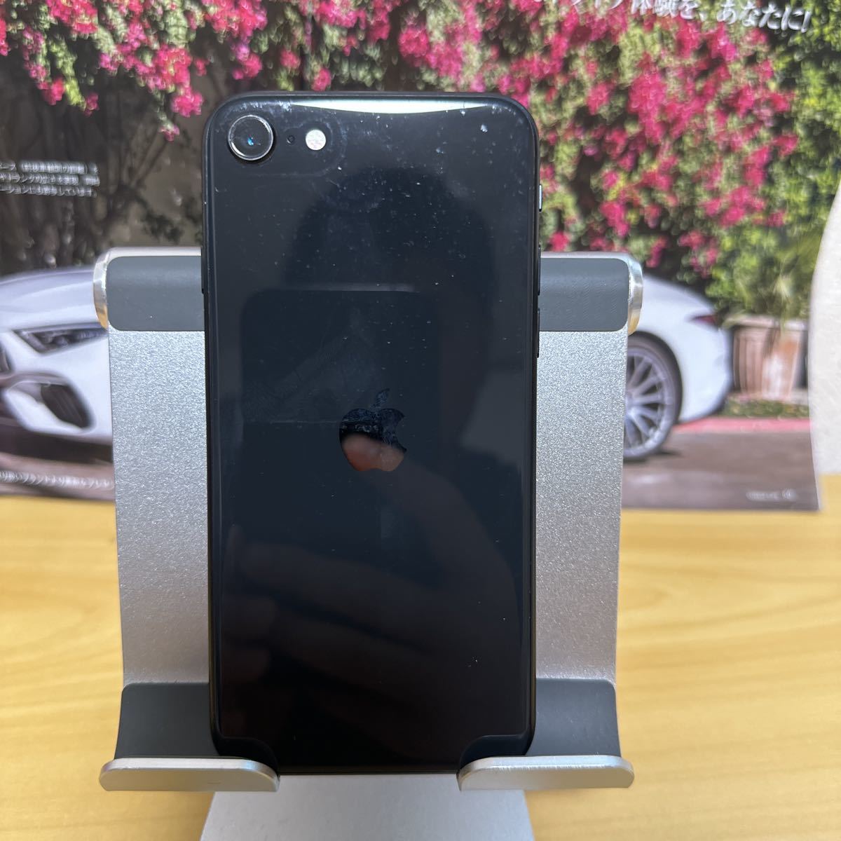杉*也様 iPhone SE2 128GB ブラック DOCOMO 第2世代 美 Apple iPhone