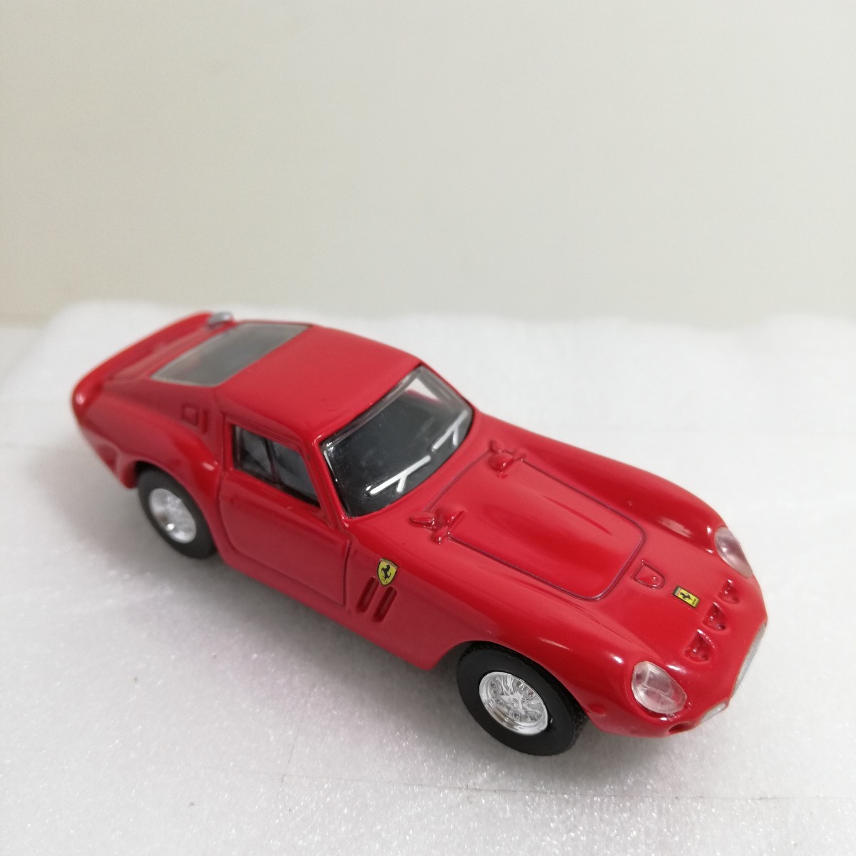 京商 Kyosho 1/64 Ferrari フェラーリ 250GTO ミニカー LIMITED