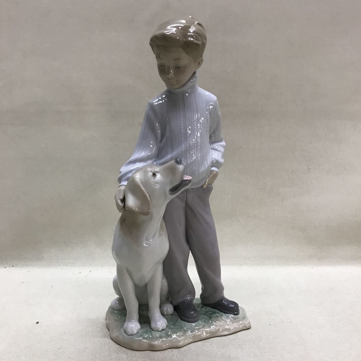 3S09-157】送料無料 LLADRO リヤドロ 6902 僕の親友 少年と犬 陶磁器