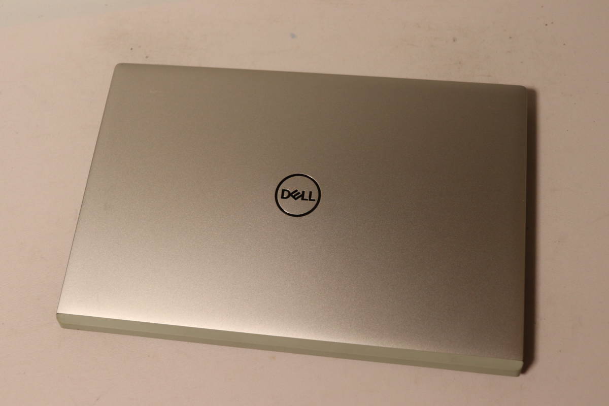 M602. DELL / Vostro 5301 / Core i5-1135G7 / 8GBメモリ / SSDなし 