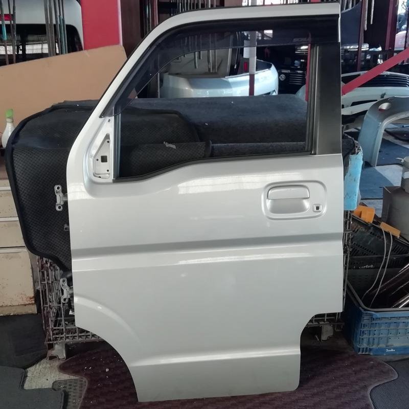 H28　スクラムワゴン　DG17W　左フロントドア Z2S