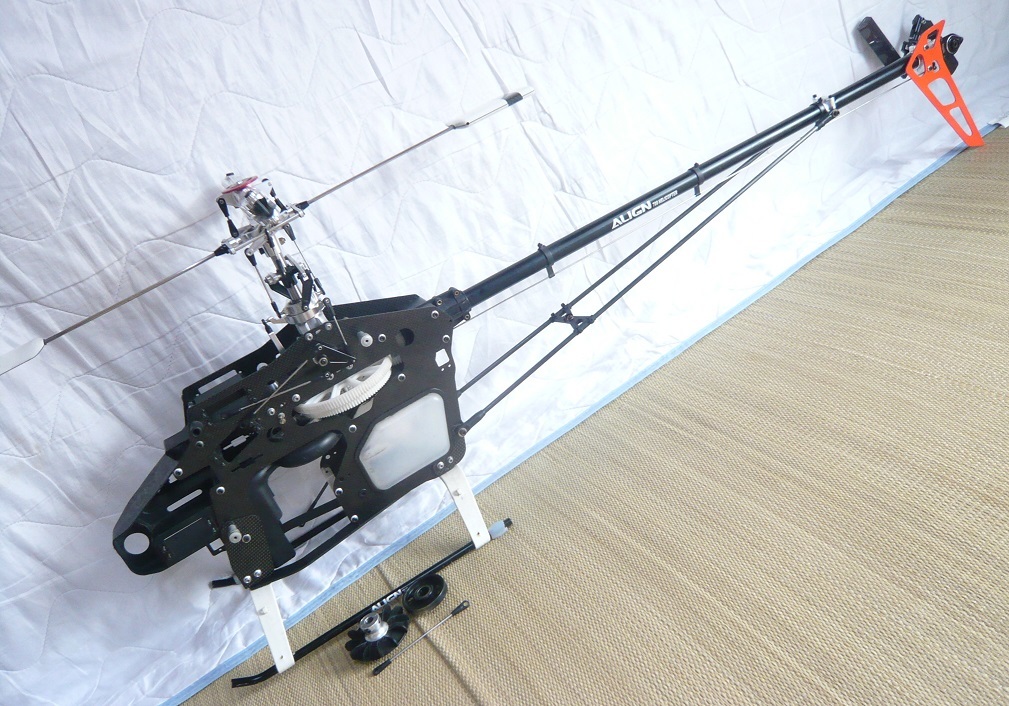 ALIGN T－REX 700 エンジン ヘリ 機体のみ 中古 ALIGN T