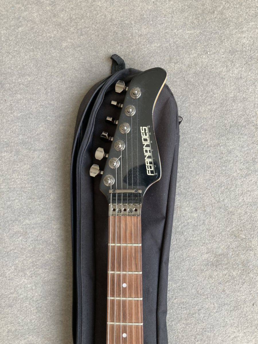 Fernandes エレキギター レッド ギターケース付き Wj926◇FERNANDES