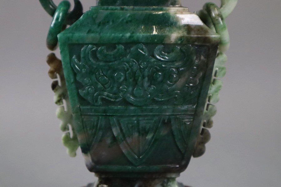 香炉 中国古玩 彫刻 蓋物 唐木台付 翡翠玉石 蓋獅子 翡翠香炉 獅子耳遊