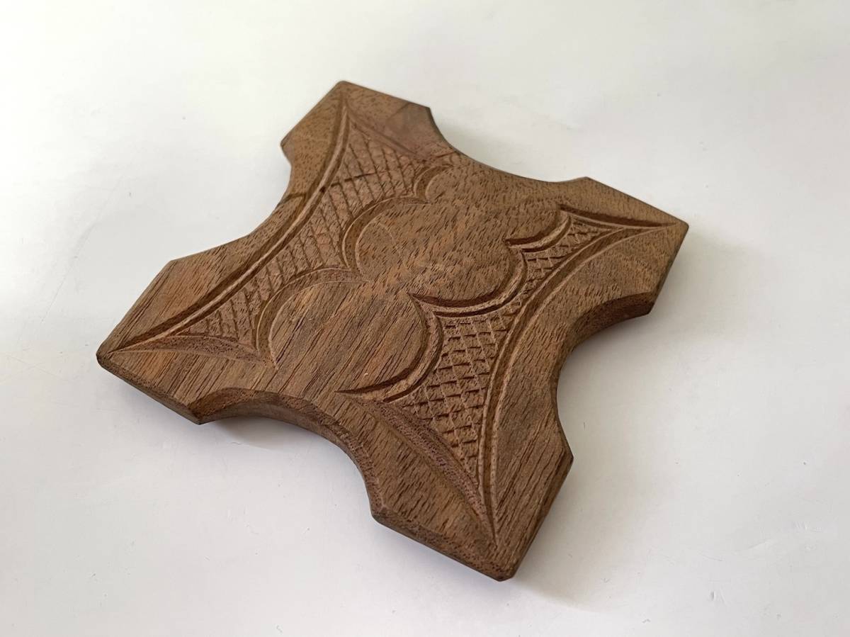 北海道 木彫り アイヌ模様 糸巻 ウロコ彫り 中古 現状品 返品不可(木工 