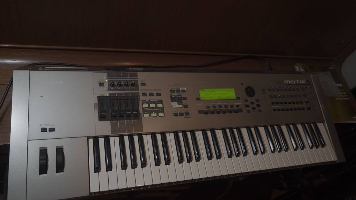 名機 YAMAHA/ヤマハ シンセサイザー MOTIF6 モチーフ(ヤマハ)｜売買 