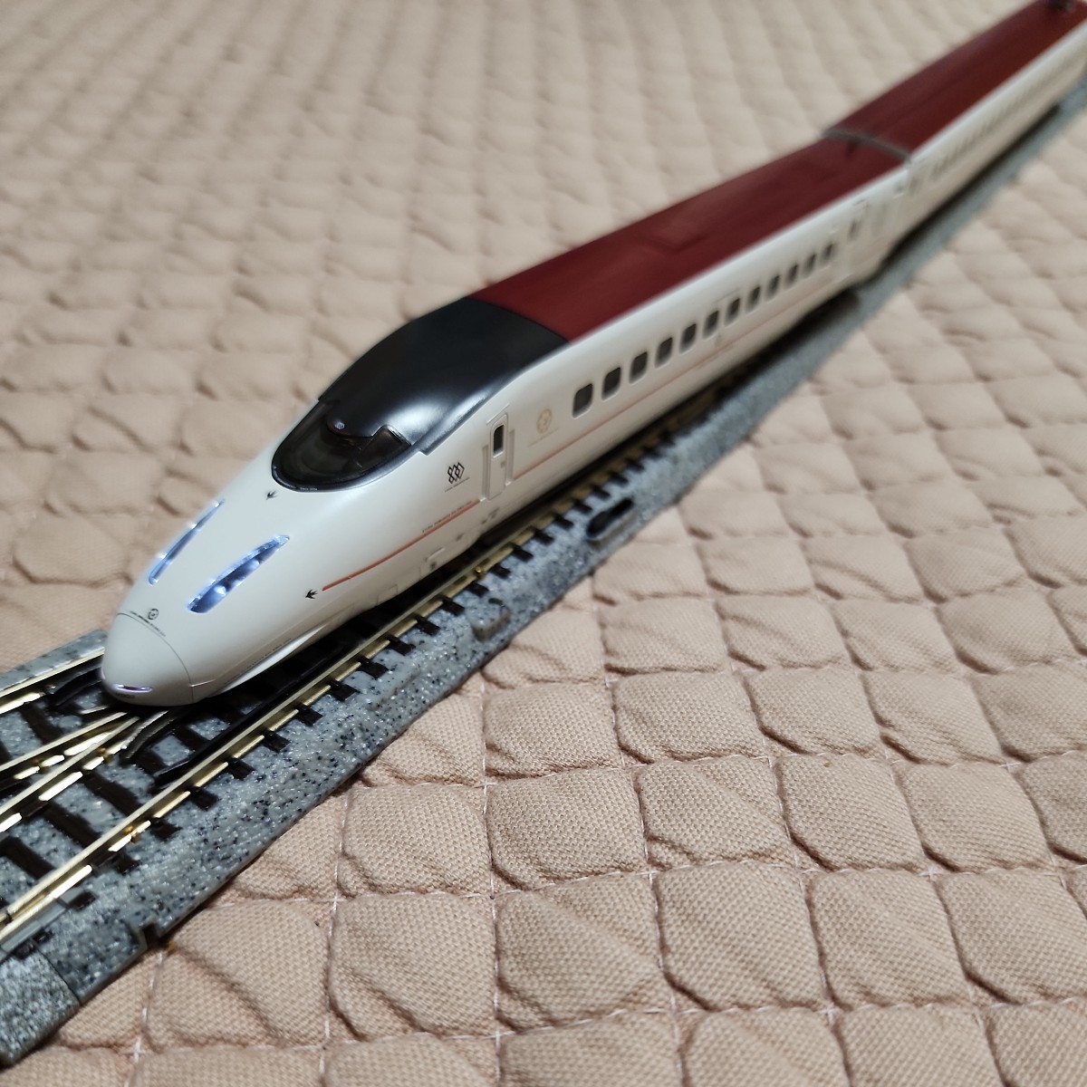 【セール，100%新品】 九州新幹線800系 さくら つばめ6両セット 1000円スタート(新幹線)｜売買されたオークション情報、yahooの商品情報をアーカイブ公開 - オークファン 新幹線