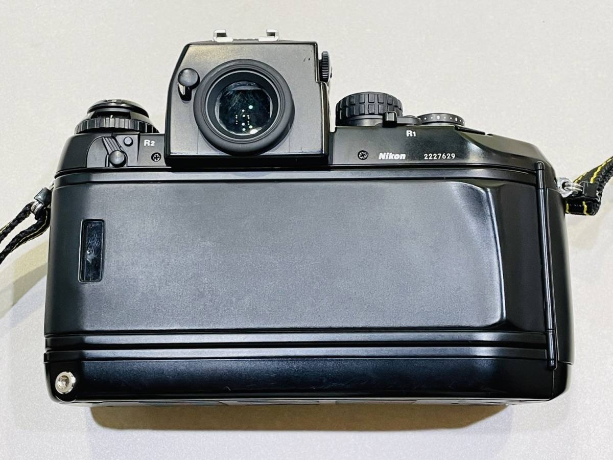 H4340 1円～ 【綺麗品】 Nikon ニコン F4 純正ストラップ付 フィルム 