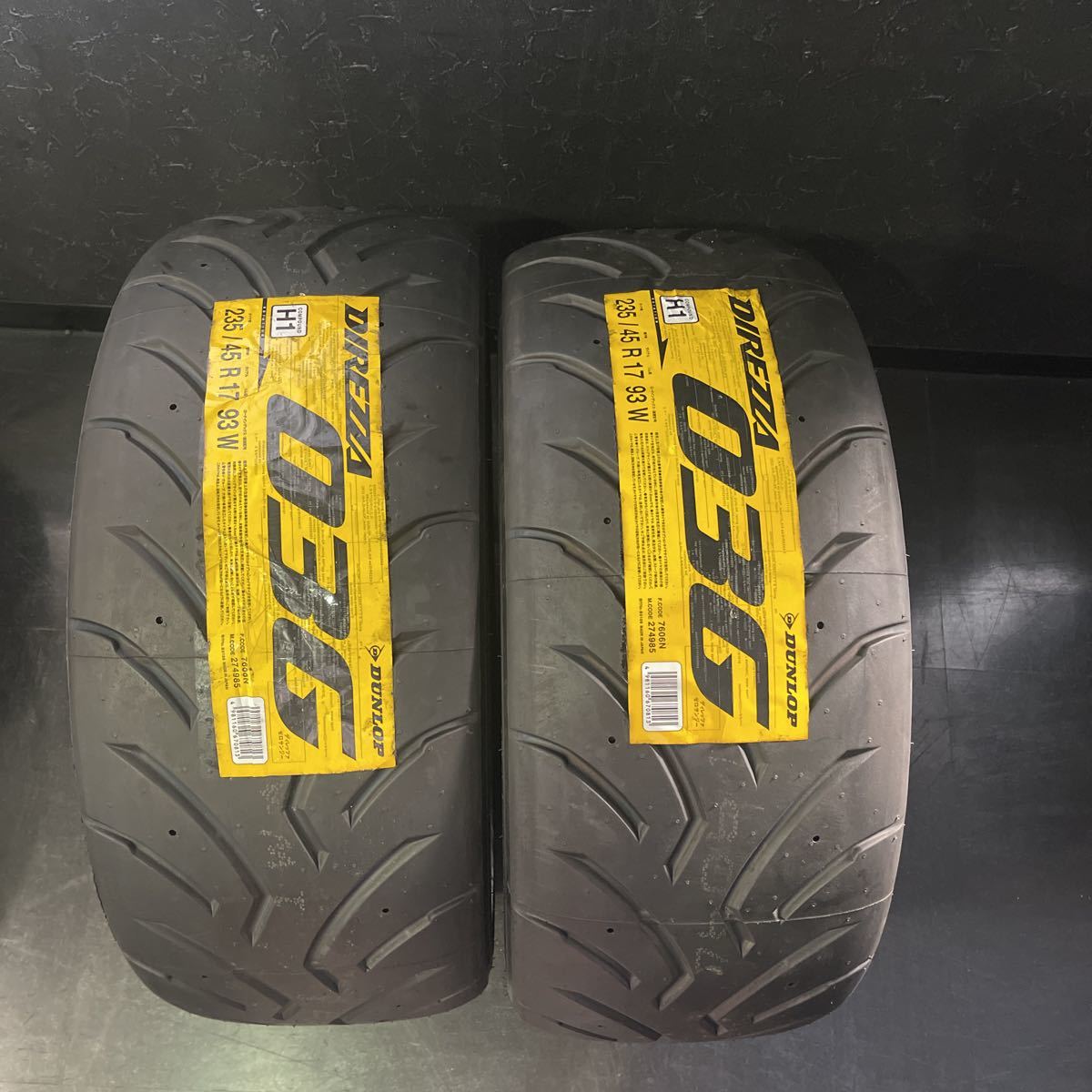 ダンロップ　Sタイヤ　DIREZZA03G H1 235-45-17 2本セット　未使用新品　2022年製造DUNLOP 