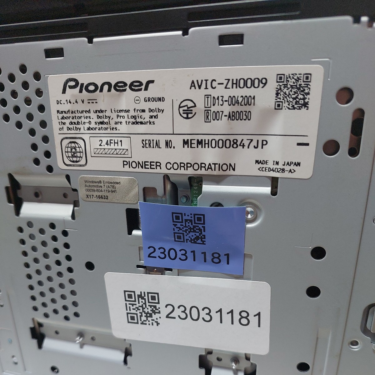 カロッツェリア AVIC-ZH0009 2015年度地図データ ボタン使用感かなり