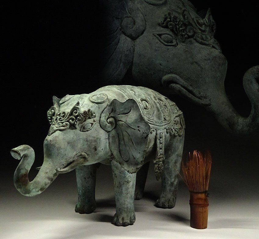 HOT，安い 緑屋h2 時代物 青銅器 象 置物 全長約32.5cm i9/7-6455/6-3#100(その他)｜売買されたオークション情報、yahooの商品情報をアーカイブ公開 - オークファン その他