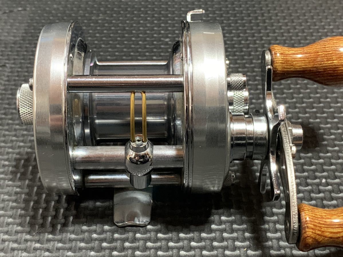 アンバサダー 1601C IAR 左ハンドル 【希少】Abu アブガルシア