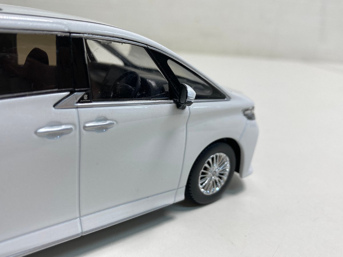 トヨタ アルファード Z プラチナホワイトパールマイカ」の中古車を
