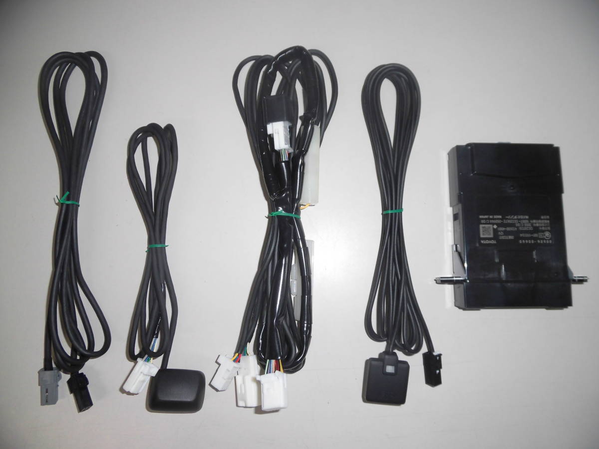 E1096 トヨタ【TOYOTA】純正 ナビ連動 ビルトインETC2.0 08686-00660 普通自動車登録 中古品 トヨタ ETC2.0 トヨタ純正 0 ビルトインETC トヨタ純正etcナビ連動の通販