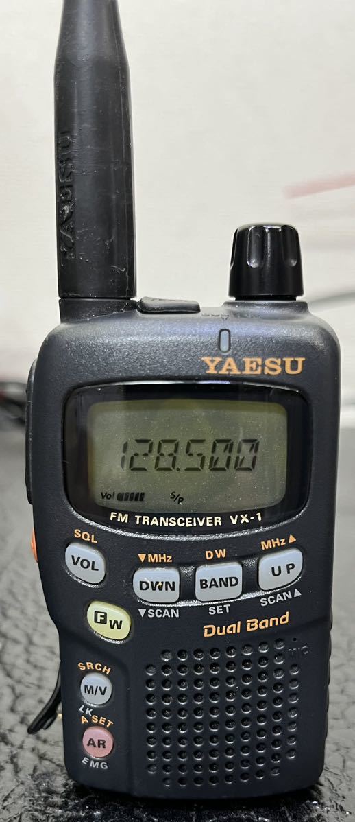 YAESU VX-1 VHF/UHF WideDualBand 八重洲無線 VX-1 YAESU 八重洲無線 ヤエス VHF⁄UHF デュアルバンド公式