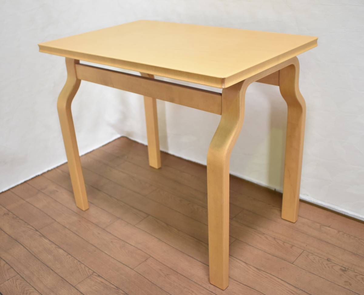 角柱ステージ☆花台☆木製キューブステージ☆ディスプレイ台
