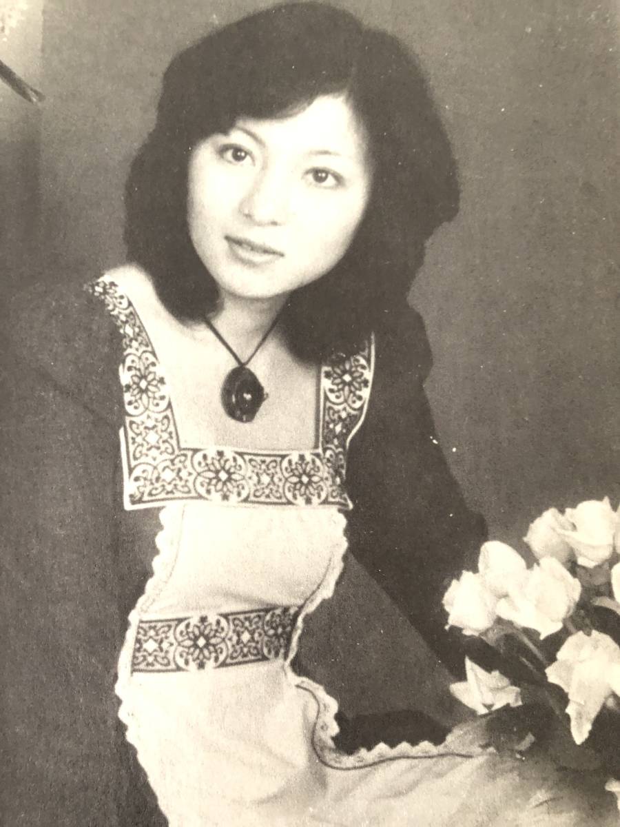 新品 太田裕美 ピアノとギターでうたう 日音楽譜出版 ＬＰヒット26曲の楽譜 写真5枚 手作りの画集 心が風邪をひいた日 まごころ C02-01M