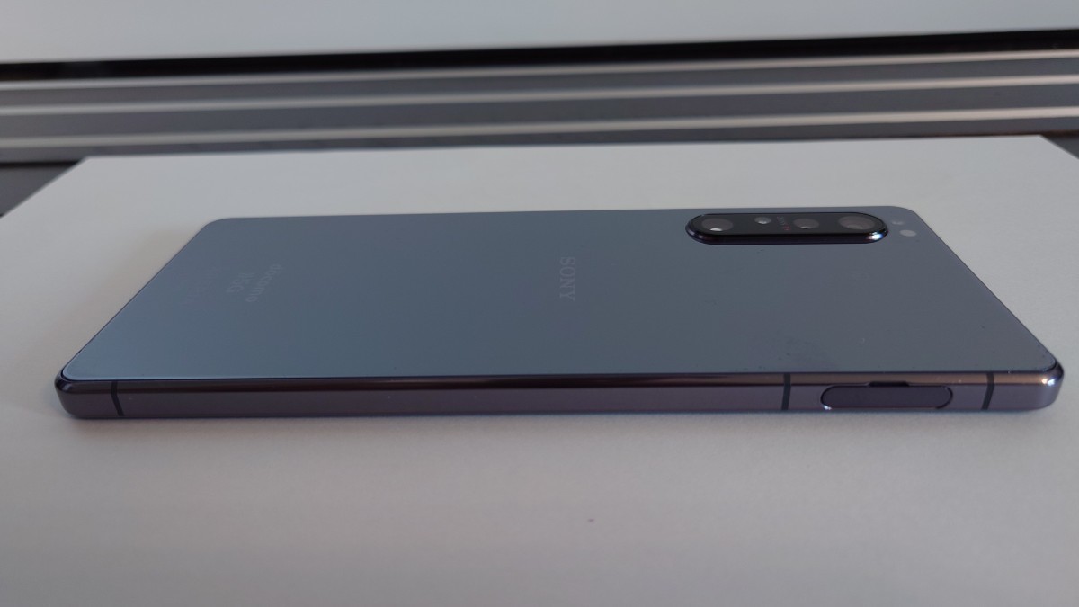 SONY XPERIA1 ii　ahamo　中古品　SIMフリー手続き済 Xperia 1 II SONY SO-51A ホワイト 8GB 128GB 白ロム ドコモ SIMフリー