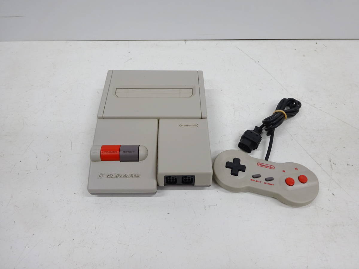 Nintendo ファミリーコンピュータ HVC-101 動作未確認 M2564
