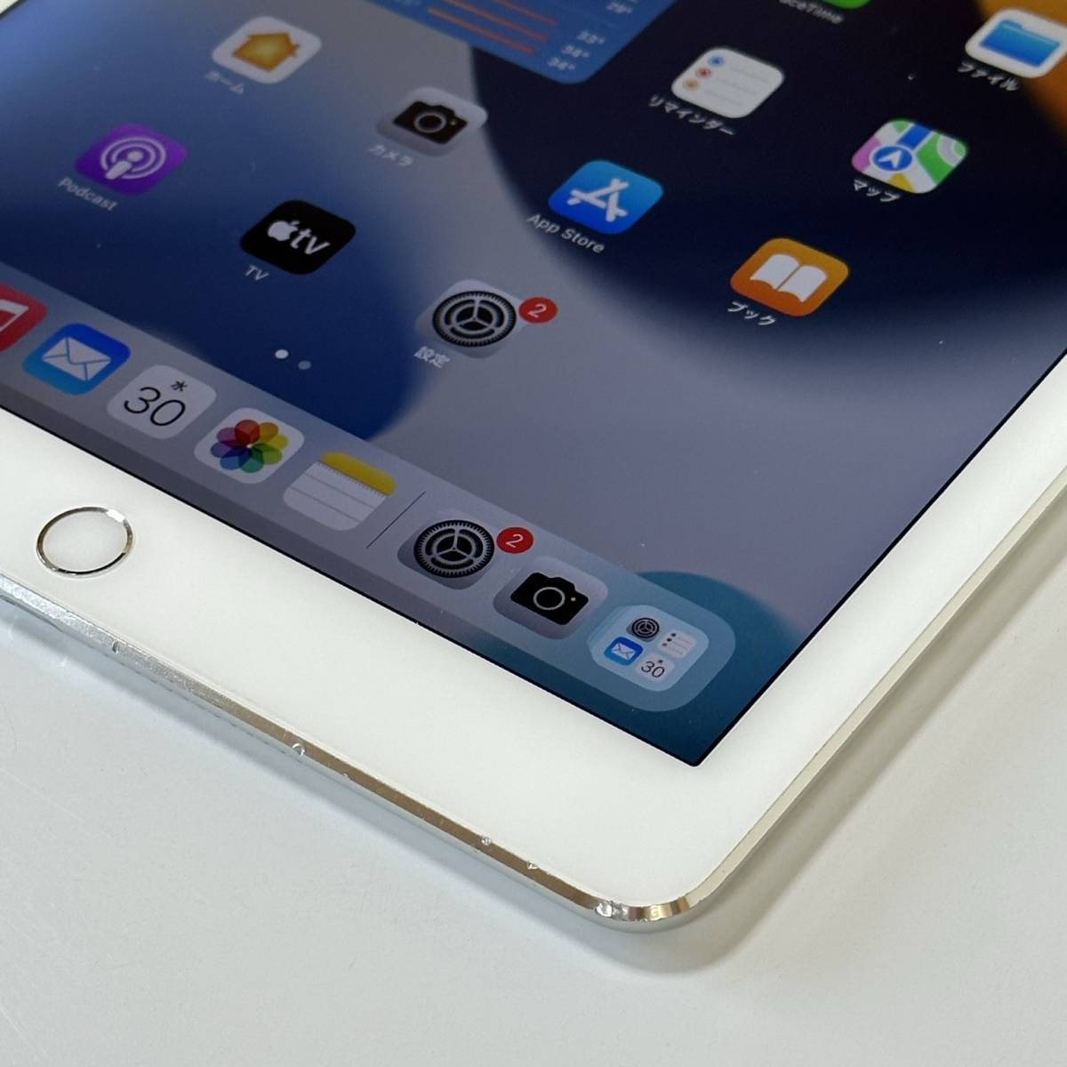 Apple iPad Air 2 シルバー 128GB MGMW2J/A Wi-Fi+Cellular A1567