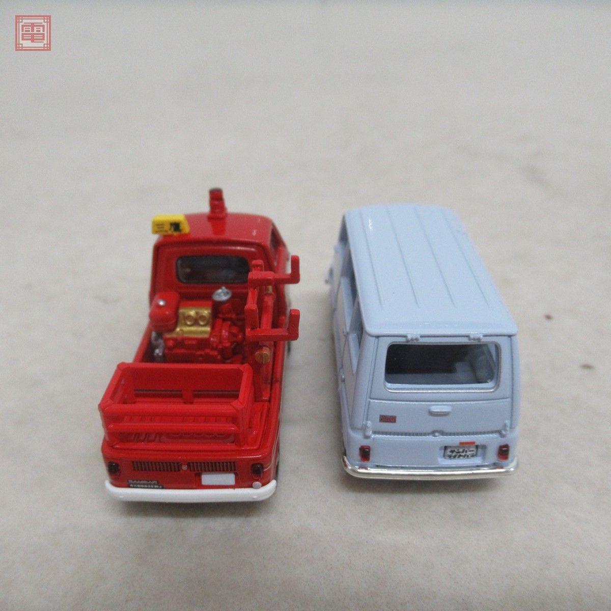 トミカ リミテッド ヴィンテージ スバル サンバー ポンプ消防車/ライト 