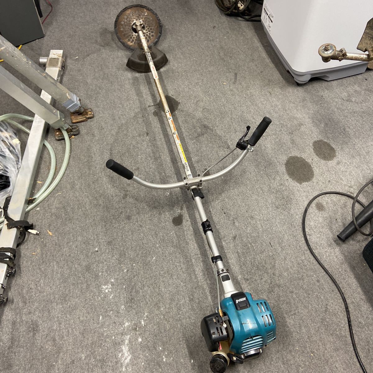 RH-0814】中古品 makita マキタ エンジン 刈払機 MEM428 4ストローク