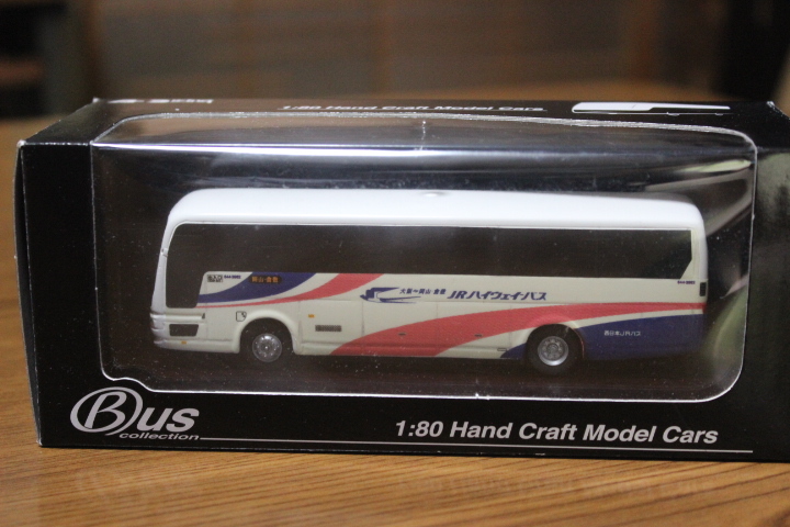 アドウィング　1/80スケール　JR西日本バス　三菱エアロクイーン