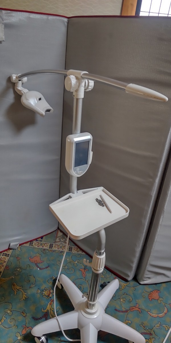 歯のセルフホワイトニングマシン　LED　中古