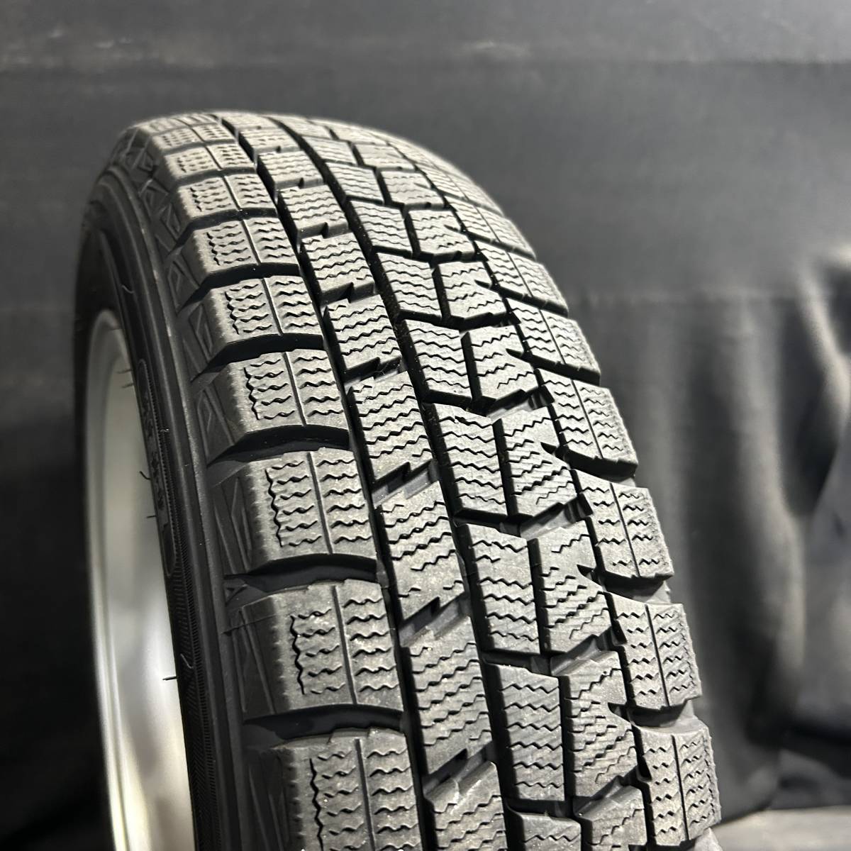 バリ山☆ 155/65R14 ダンロップ WM01 4.5J ＋46 4穴PCD100 N-BOX N-