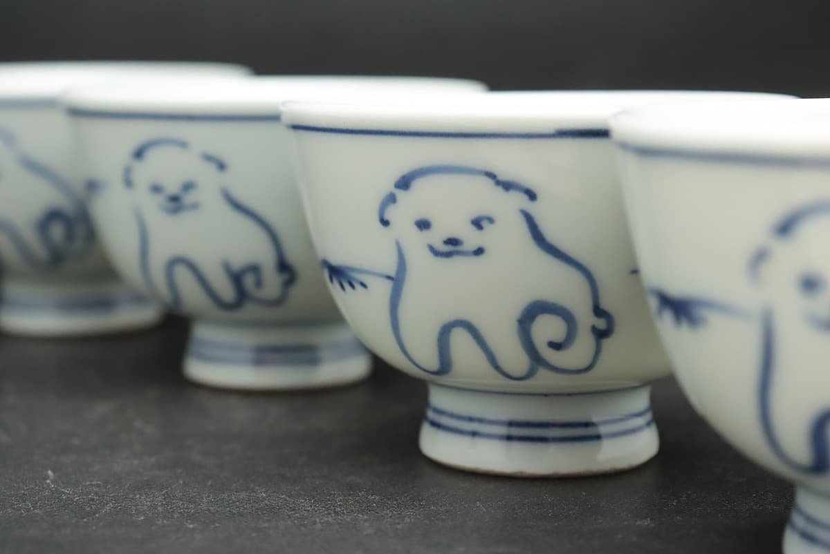 EN191 【三浦竹軒 造】青華 犬図 煎茶碗 五客 口径7cm 共箱附・染付狗