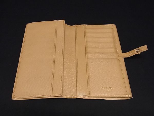 1円 CHANEL シャネル ココマーク ココボタン レザー 二つ折り 長財布