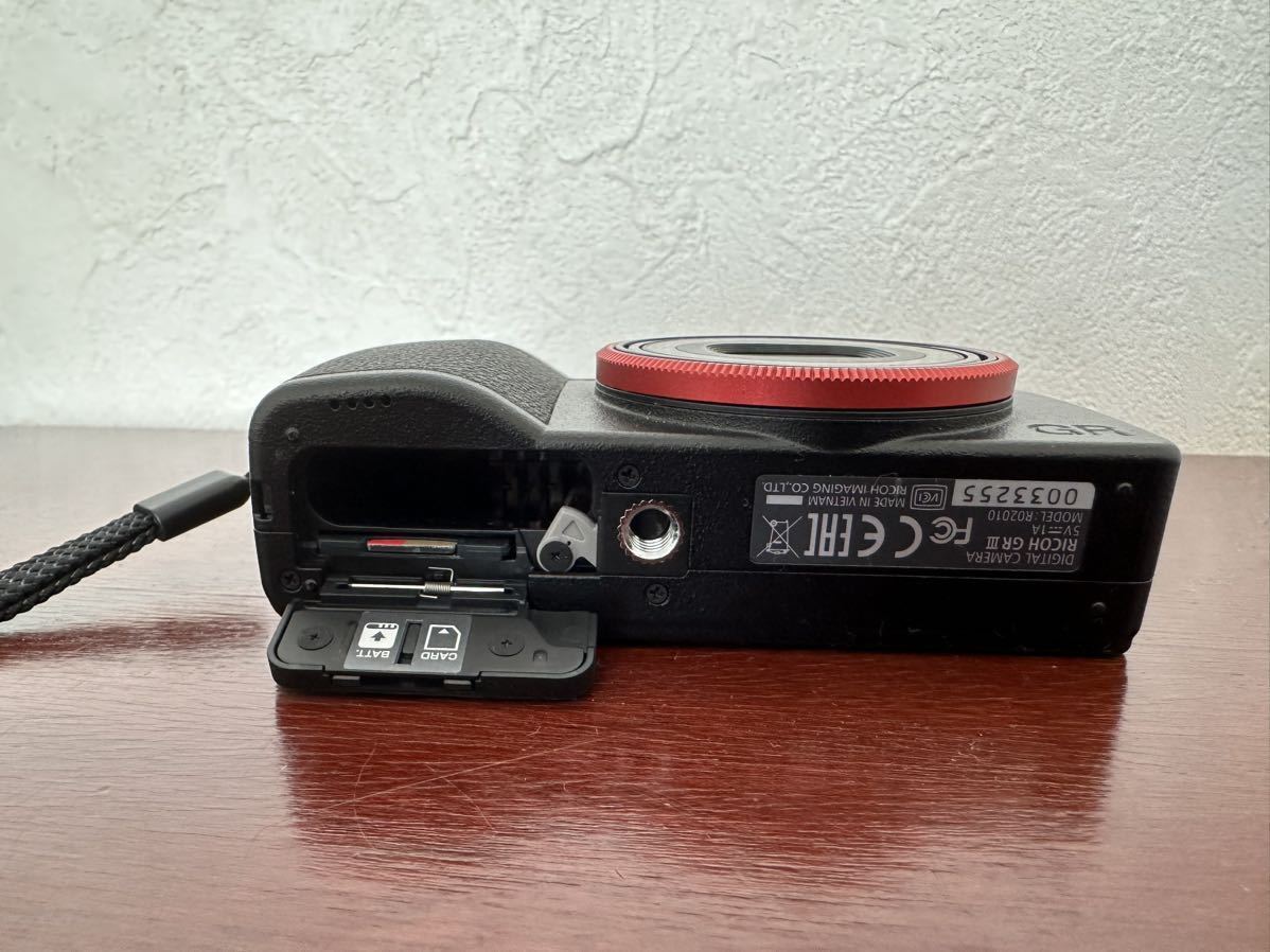 ◇超美品◇ RICOH GR III リコー コンパクトデジタルカメラ 光学 