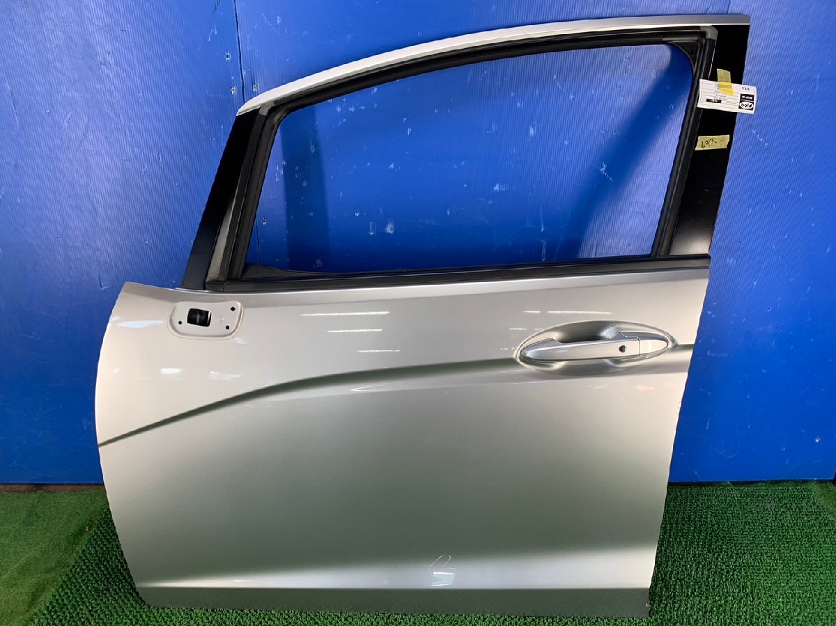 フィットハイブリッド GP6 フロント左ドア 助手席側ドア AGC M2H4［N 