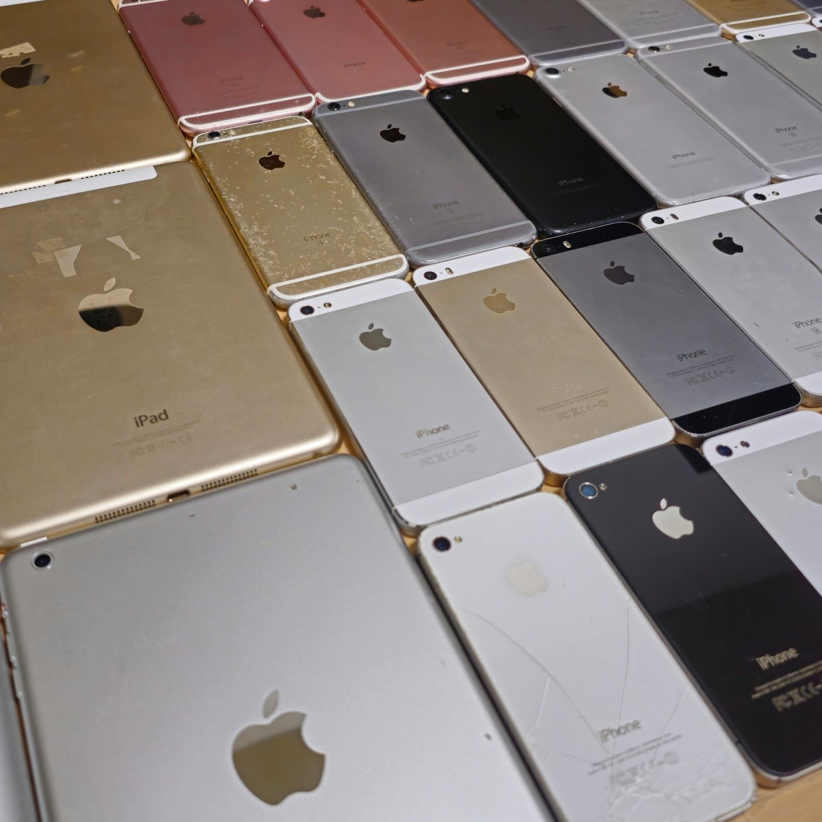 スマートフォン 本体 まとめ売り 大量セット 43台　ジャンク⑤ ☆100円スタート☆iPhone・iPad 35台 ジャンク品 まとめ 大量 部品取り