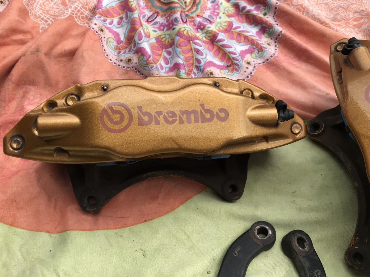 ブレンボ フロントキャリパー GDBインプレッサWRX STI 左右brembo