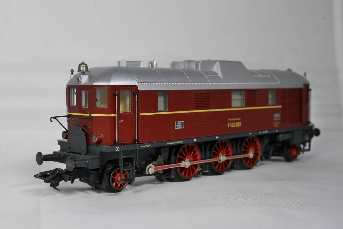 メルクリンNo.34210 ドイツ国鉄(DB) V140型ディーゼル機関車(外国車輌