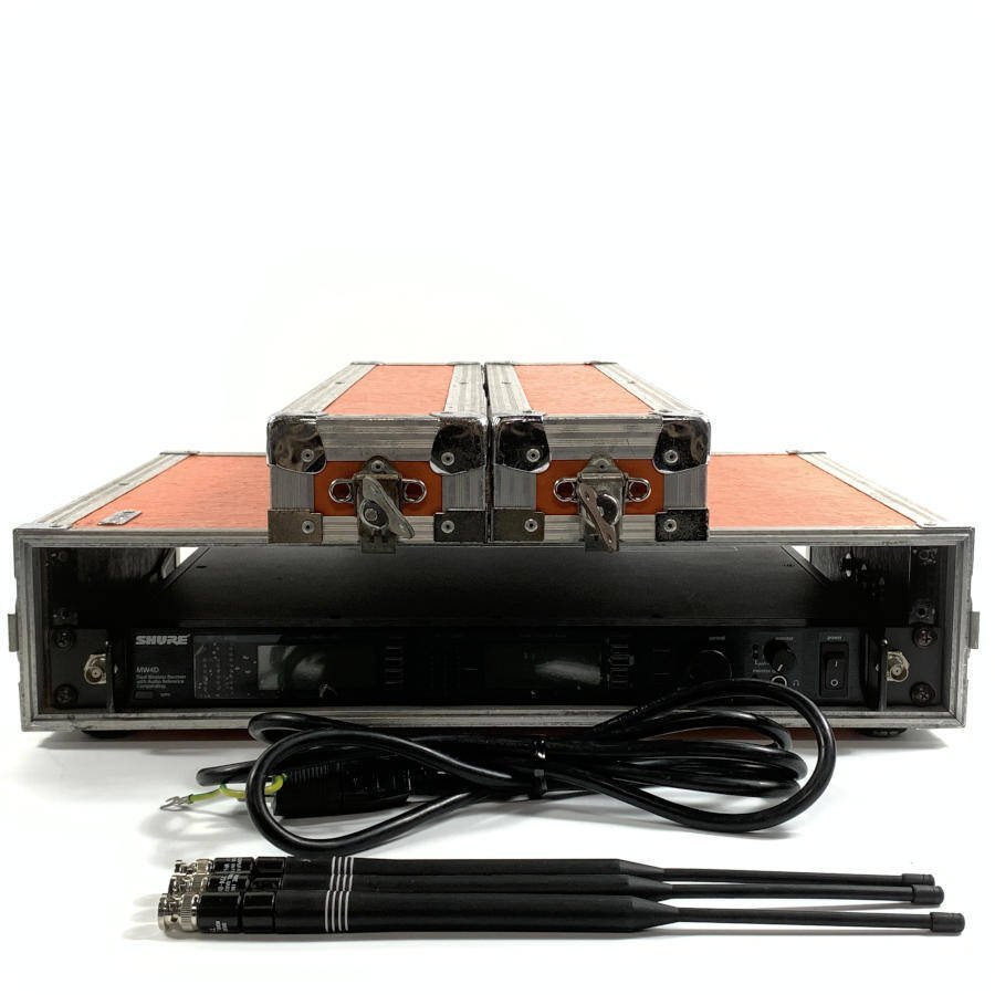 SHURE シュア MW4D-MJAB DUAL ワイヤレスレシーバー ケース組込み品 輸入元:ヒビノインターサウンド 電源コード/アンテナ付★現状品【TB】