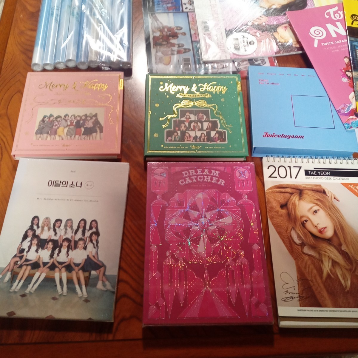 K-POPアイドル TWICE 他 AOA BLACK PINKグッズ ポスター CD DVD 他 