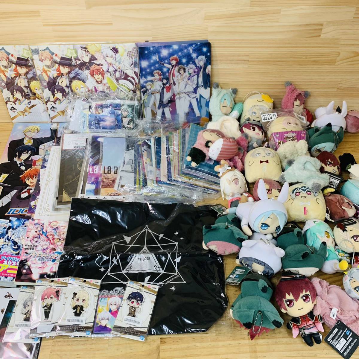 アイドリッシュセブン IDOLiSH7 AAE33404 まとめ売り アイナナ まとめ 