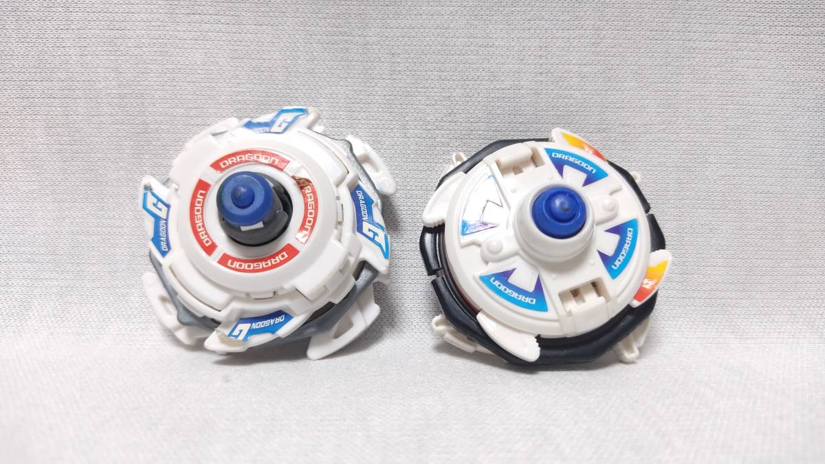 大人気，大得価 タカラ 爆転シュートベイブレード　ドラグーンGT、V2、F、G　4種セット