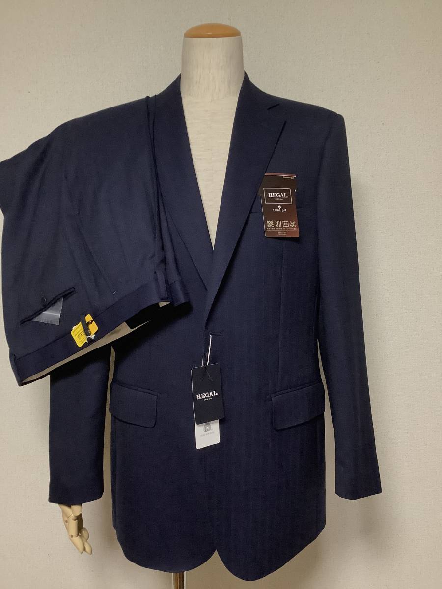 新品　秋冬激安　定価69，000の品　REGALリーガル シングルネイビー　ゆったりＡ８スーツ　 ウエスト87cm 身長185cm前後の方にオススメ