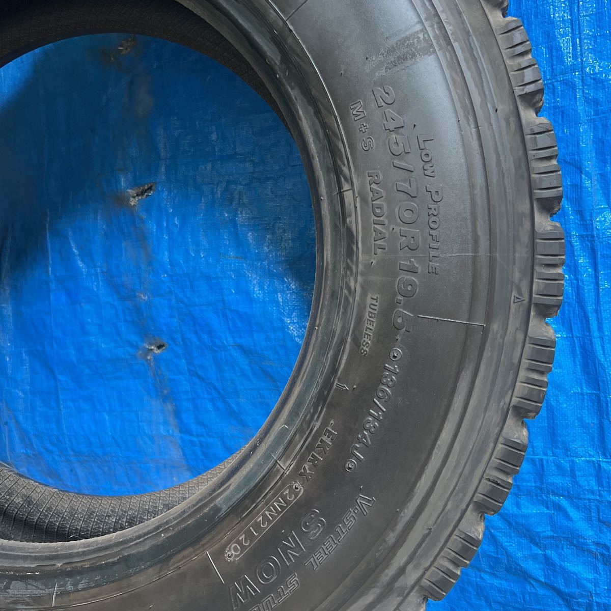 人気ブランド激安 245/70R19.5 136/134J ブリジット W900 スタッドレス