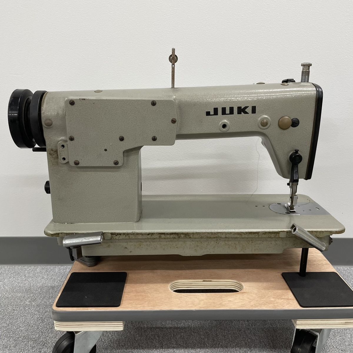 JUKI DDL-227 - ジューキ 工業用ミシン | Juki 40,00 € with… used 